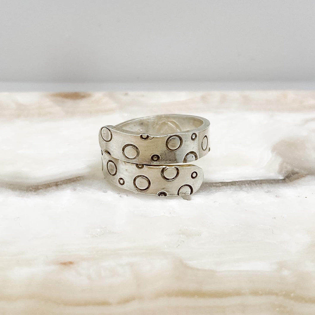 Come and Go by Bubble wrap ring